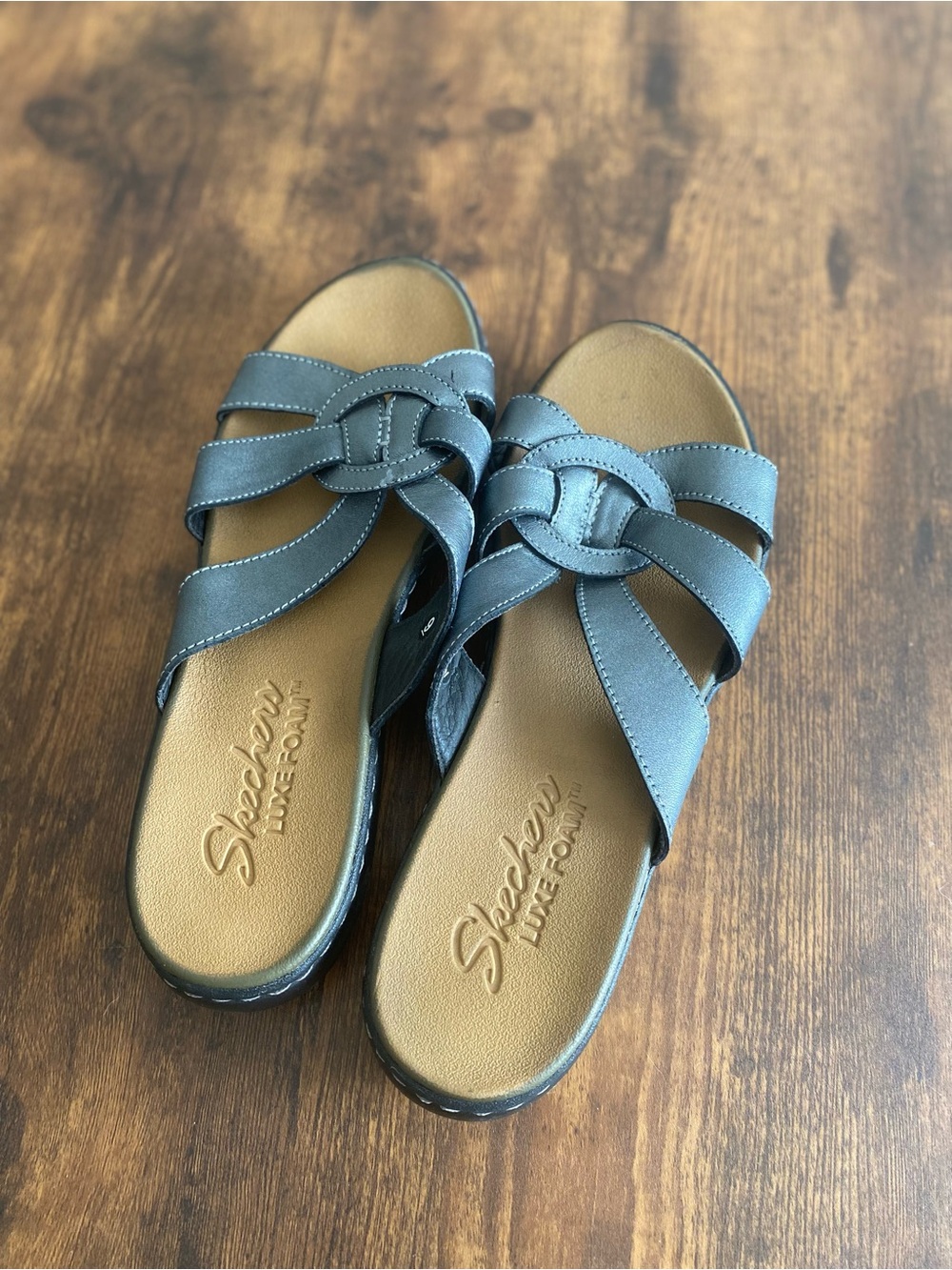 Skechers Women's Pewter Braided Band Slide Sandals - Picture 4 of 4
